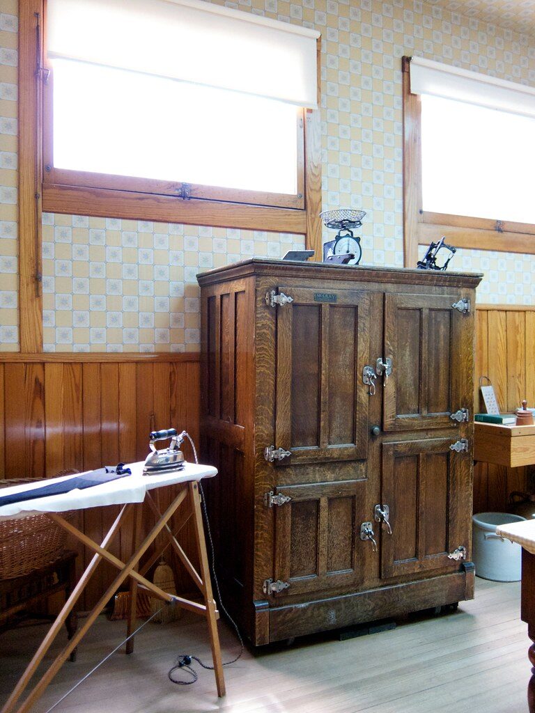 5 Forgotten Household Tools That Were More Useful Than They Looked